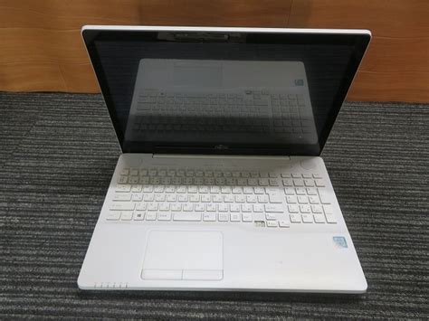 Yahooオークション Z 富士通 Lifebook Ah77w Fmva77wwg Intelrco