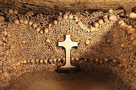 Paris Catacombs History - Everything to Know