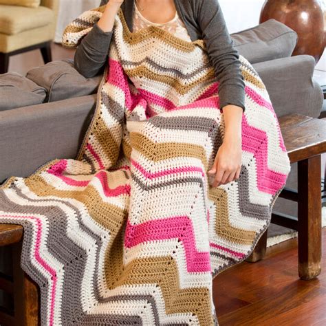 Free Easy Red Heart Ripple Flash Dance Throw Crochet Pattern