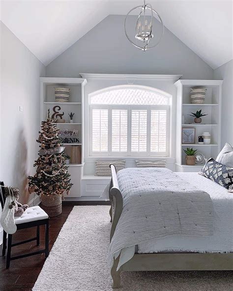 Bedroom With Vaulted Ceiling And Built In Bookcases Soul And Lane