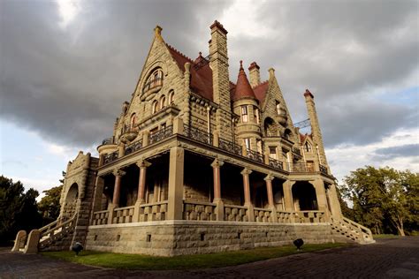 10 castles in Canada you need to see at least once (PHOTOS) | Urbanized