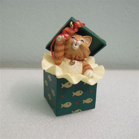 2005 Hallmark Mischievous Kittens 7th In Series Christmas Ornament