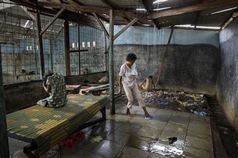 Terpasung Foto Foto Rumah Sakit Jiwa Di Indonesia Ini Pasti Bikin