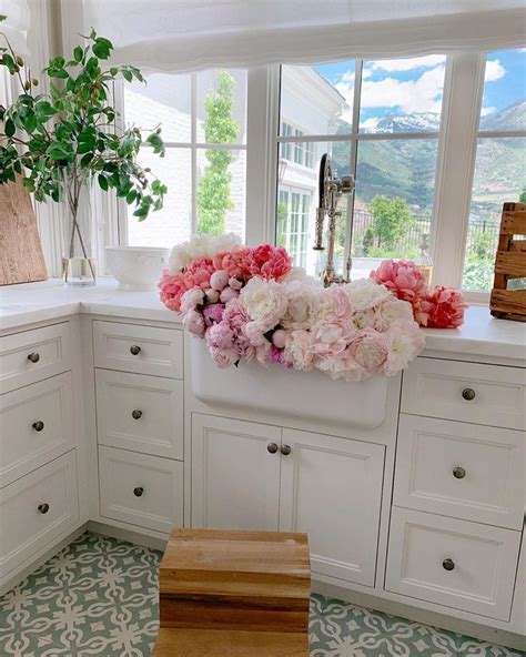 Rach Parcell Pink Peonies On Instagram Peony Season Is One Of My