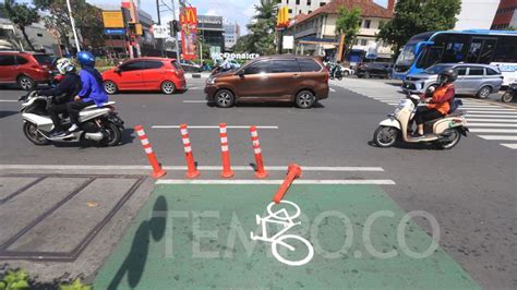 Dishub Dki Bantah Hapus Jalur Sepeda Ganti Stick Cone Dengan Mata