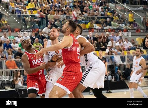 Copa Del Rey Baloncesto Real Madrid Baxi Manresa Foto Sabrina