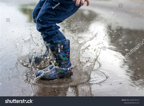 28 Welding Puddle Images, Stock Photos & Vectors | Shutterstock