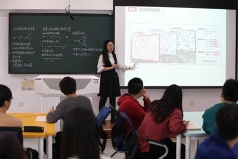 “成才之路就在脚下，靠我们自己走” 天津大学召开学习《习近平与大学生朋友们》座谈会新闻频道中国青年网