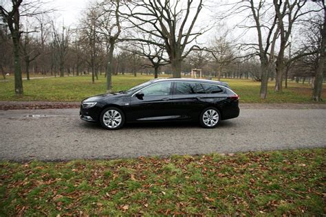 Der Opel Insignia Sports Tourer Exclusive 2 0 CDTI BlueInjection Im