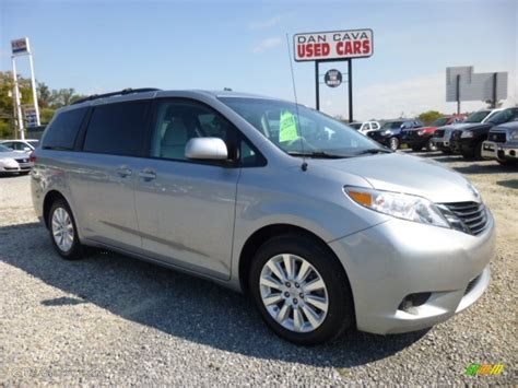 Silver Sky Metallic Toyota Sienna Le Awd Photo