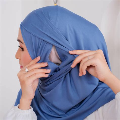 ILANA Instant Hijab, 30 Colors Jersey Hijab With Underscarf Quick Easy