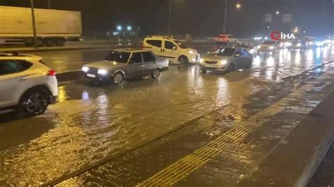 Kahramanmaraş ta etkili olan sağanak yağış sonrası Kayseri çevre yolu