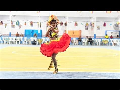 Miss Caipira Eduarda Ara Jo Da Quadrilha Renascer Marajoara De Ponta