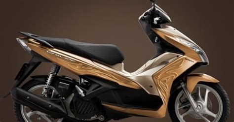 Inilah Harga Dan Spesifikasi Honda Air Blade Sang Penantang Yamaha