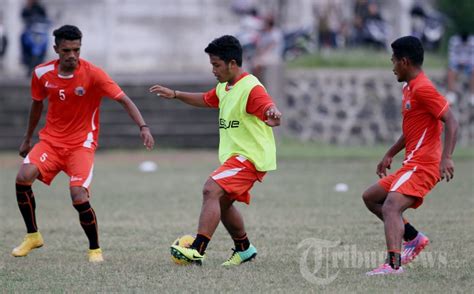 Latihan Tim Persija Jakarta Foto 8 1501251 Tribunnews