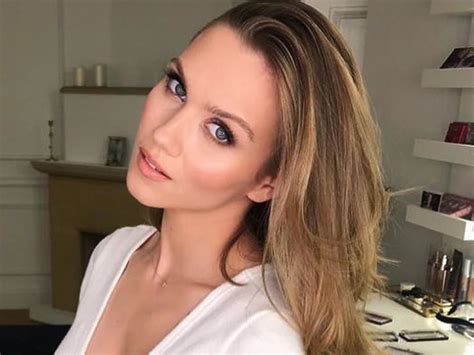 Agnieszka Kaczorowska Pozuje W Bikini Fani Hot Wa