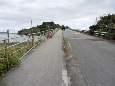 うるま市（与那城屋慶名）：薮地大橋、屋慶名龍神宮 沖縄島の写真