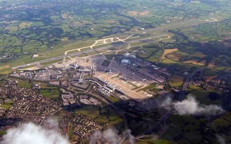 manchester airport wikipedia