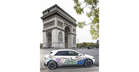 Hyundai Motor Group Rolls Out Art Cars in Paris, Supporting Busan's Bid ...