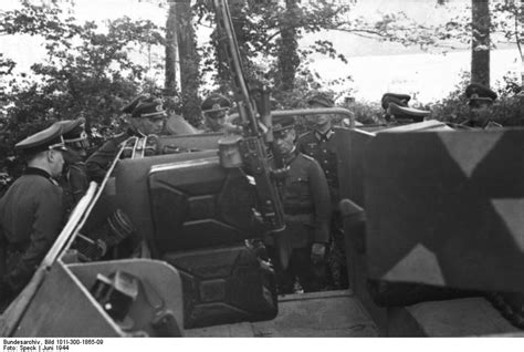 Photo Rommel Inspecting The German 21st Panzer Division Normandy