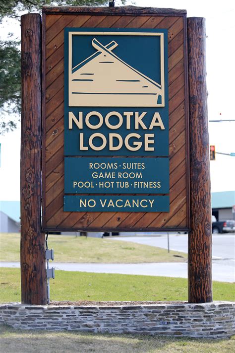 Nootka Lodge – Littleton Sign Company