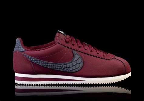 Nike Classic Cortez Leather Se Night Maroon Sail Price €82 50