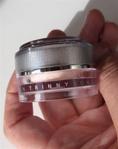 Trinny London Miracle Blur Review - SimplySarahJayneLoves