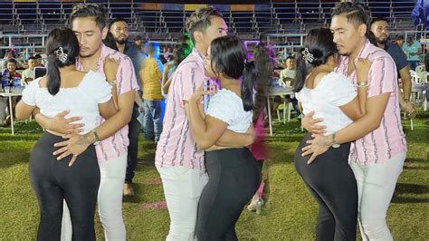 Wow Que Lindas Chicas De Tierra Caliente Disfrutando De Este Evento De