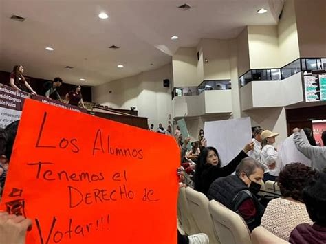 Estudiantes De La Uadeo Se Manifiestan En Congreso Exigen Destituci N