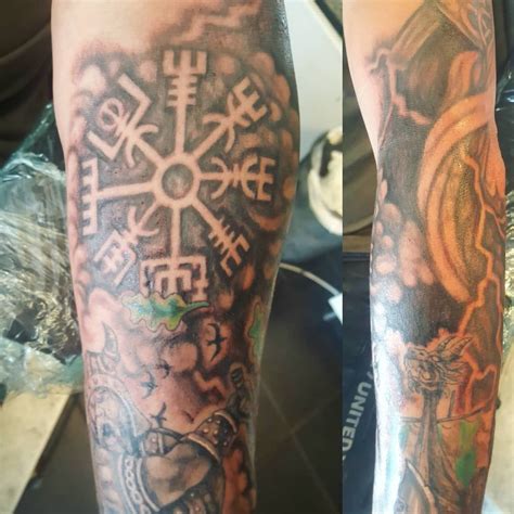 Cr Dit Ig Vikingtattoo Vikings Viking Tatouage Viking D Couvrez