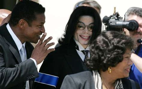 Michael Jackson Trial Pictures and Photos