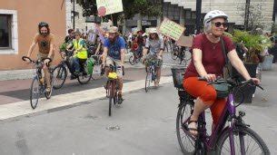 Chambéry Première en France une VéloRution éco féministe Savoie