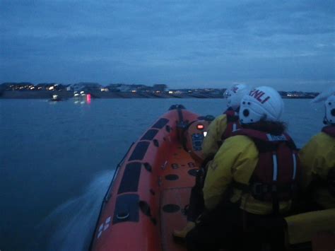 Early Hours Call For Whitstable Rnli Lifeboat Rnli