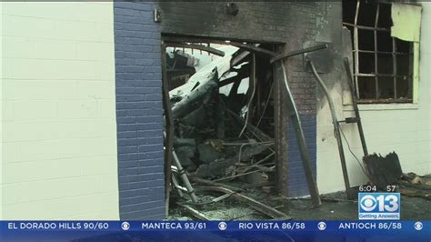 3 Alarm Fire Rips Through Stockton Furniture Store Youtube