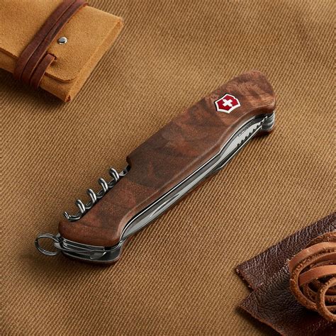 New Victorinox Swiss Army Knife Ranger Wood