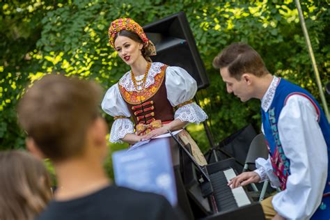 Wsp Lne Muzykowanie Na Tarasie Muzeum Fryderyka Chopina Europejskie