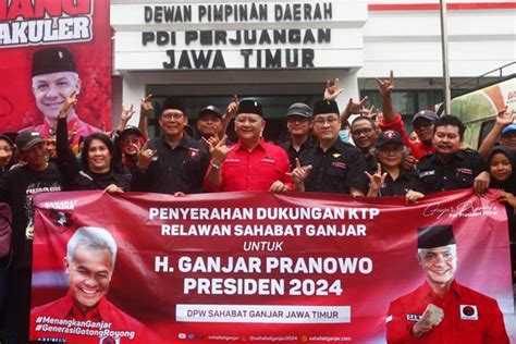 Relawan Sahabat Ganjar Serahkan Ribuan Ktp Dukungan Kemenangan Ganjar