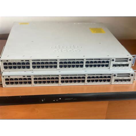 Switch Cisco Catalyst 9300 48 Poe