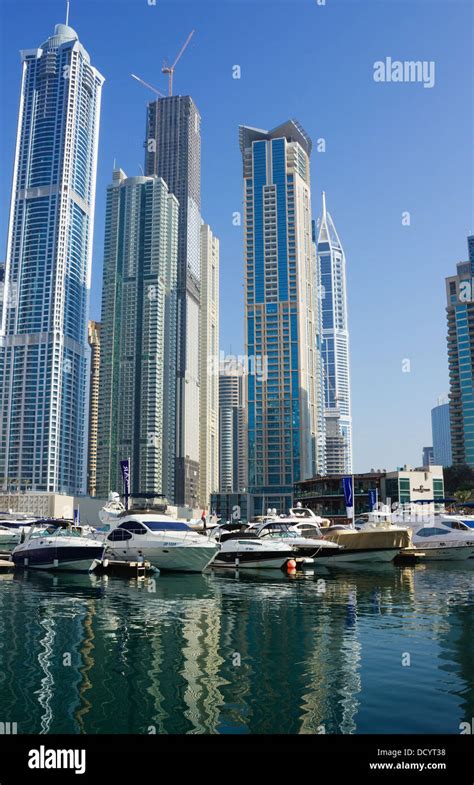 Yacht Club In Dubai Marina Stock Photo Alamy