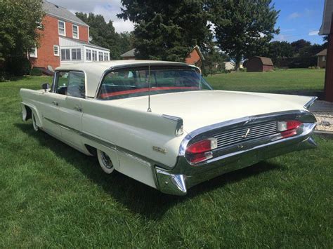 1958 Lincoln Premiere Sedan – Specialty Cars Limited