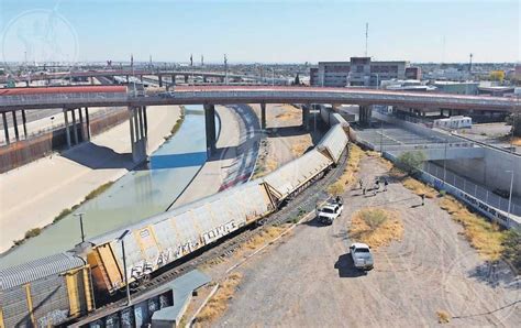 Se Descarrila El Tren En El Puente Negro