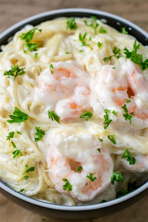 15 Minute Angel Hair Shrimp Alfredo Zonas Lazy Recipes