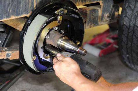 How Do Electric Trailer Brakes Work?