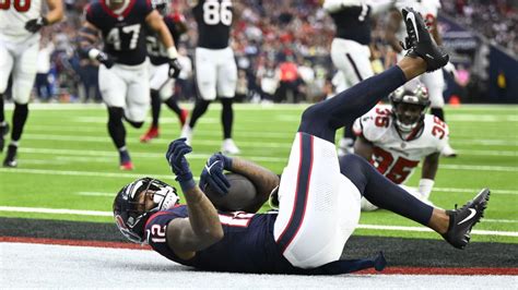 Highlights: Collins catches a 14-yard touchdown vs. Tampa Bay Buccaneers