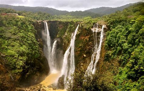 Top 10 Highest, Largest, and Widest Waterfalls in the World