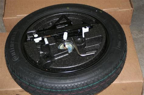 Bmw Oem Spare Tire Set With Bmw Jack And Necessary Tools 40 Off