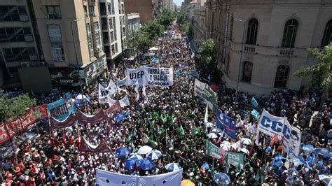 Huelga Y Protestas En Argentina Contra Reformas De Javier Milei El