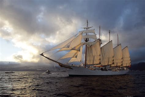 El Rcnt Agasaja Al Buque Escuela Juan Sebasti N De Elcano La Laguna