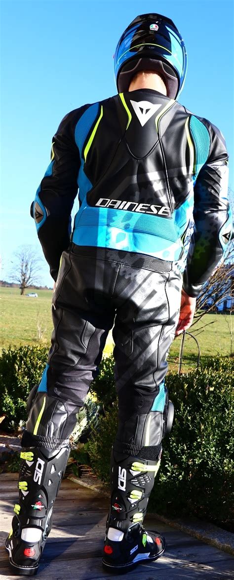 Dainese Laguna Seca 4 Als Bester Lederkombi Im FMB Moto Test