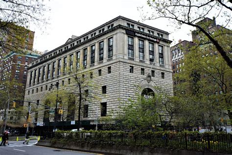 Daytonian In Manhattan The Central Savings Bank Bldg 2100 2108 Broadway